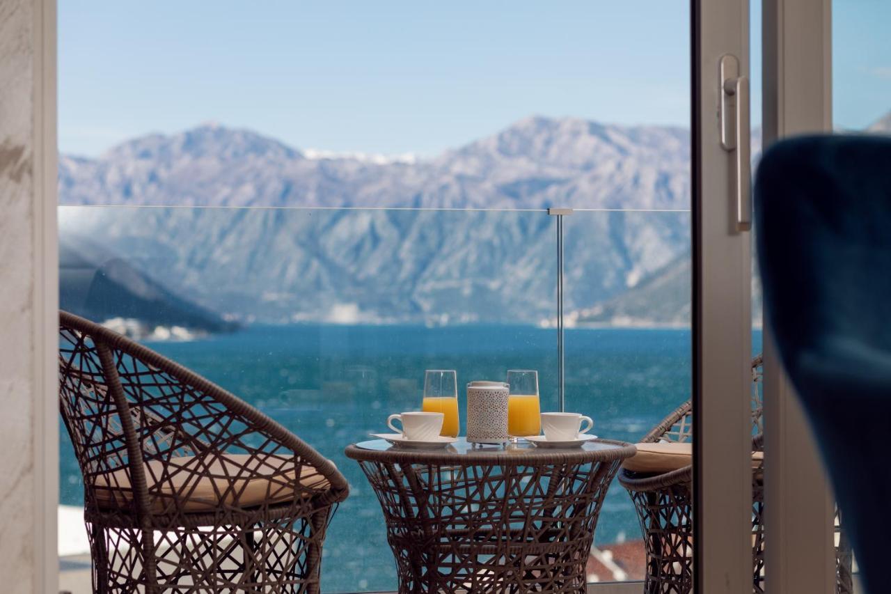 Bonintro Lux Apartment Kotor Luaran gambar