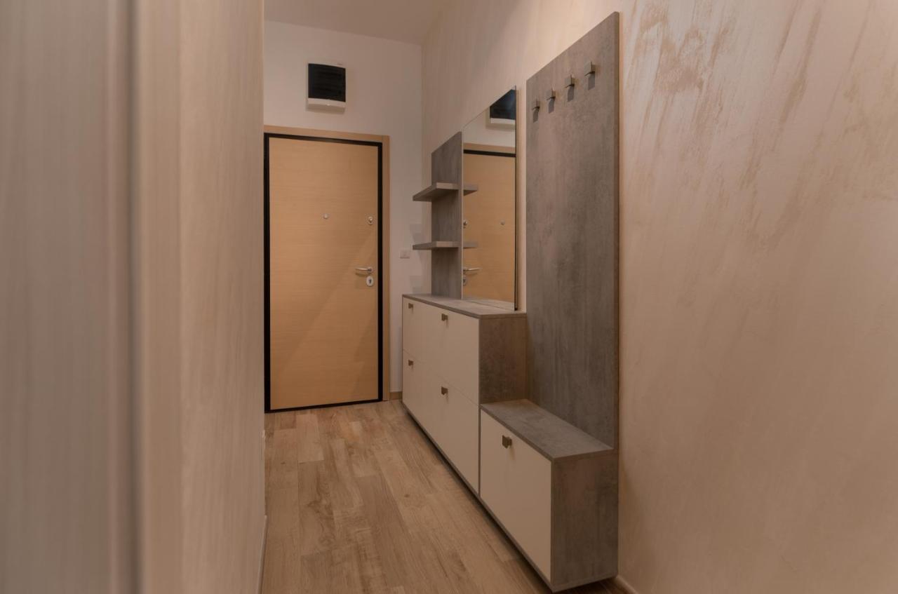 Bonintro Lux Apartment Kotor Luaran gambar
