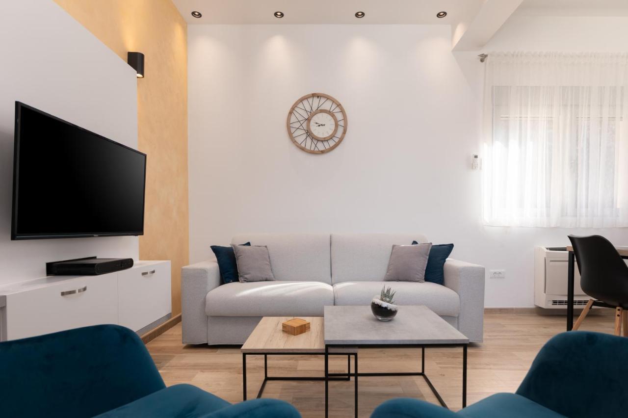 Bonintro Lux Apartment Kotor Luaran gambar