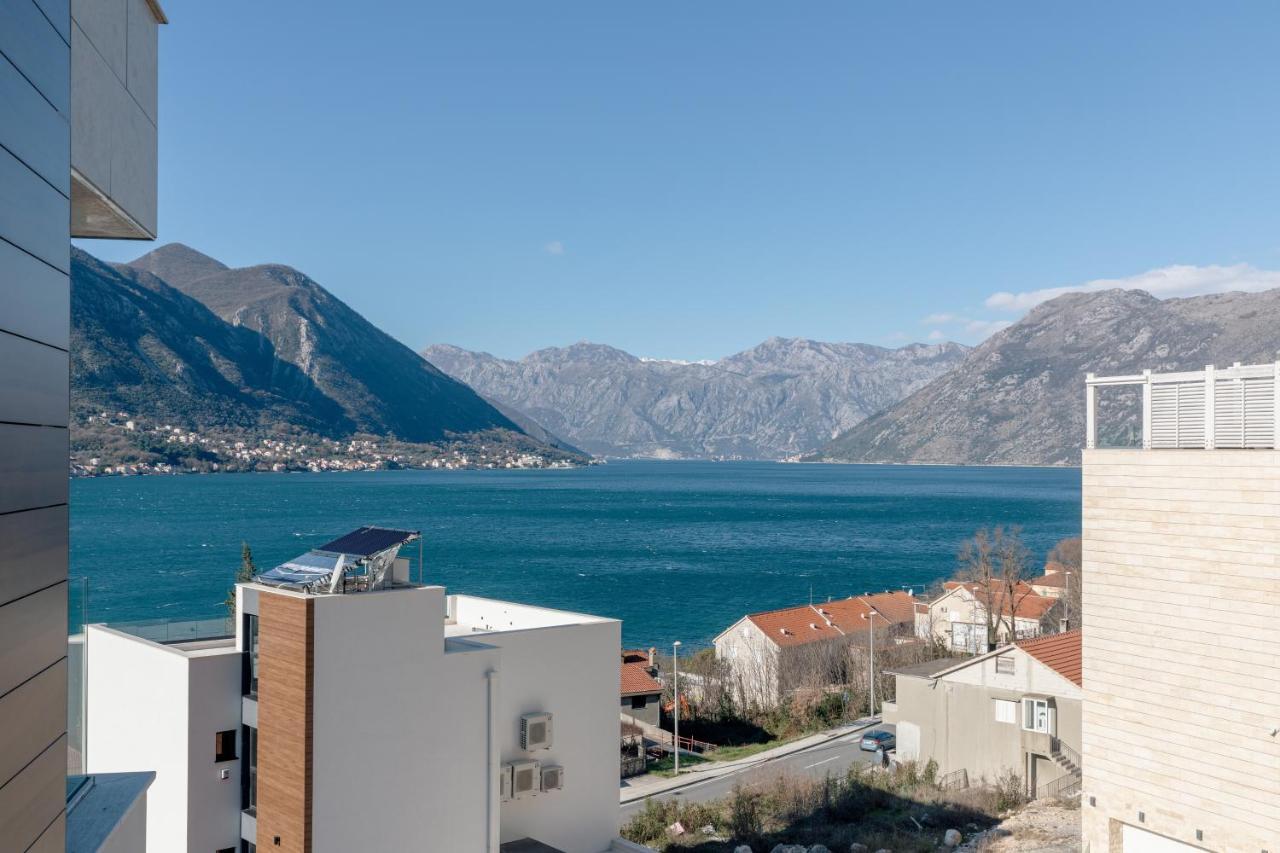 Bonintro Lux Apartment Kotor Luaran gambar